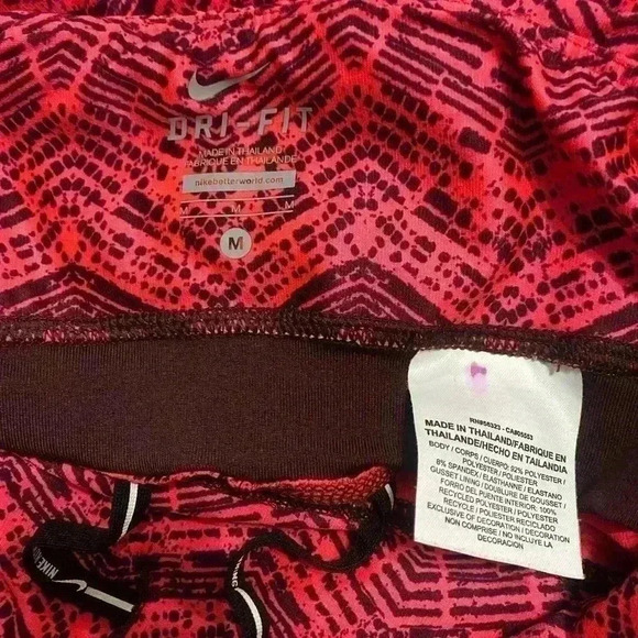 Nike DRI FIT High Waisted Cropped Women’s Reflective Leggings - Size M - Picture 6 of 6